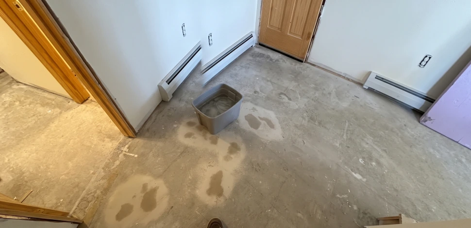 Tools and materials in a room during reconstruction work